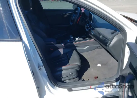 2018 Audi A4 2.0T Premium/2.0T Tech Premium z USA, uszkodzony, nr VIN WAUENAF48JA215609